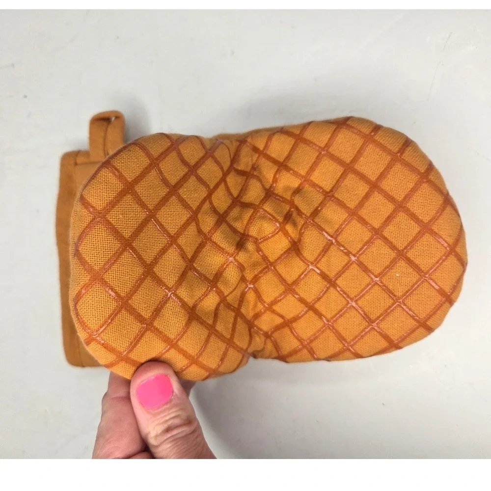 Rae Dunn Pumpkin Everything Fall Quilted Orange Kitchen Oven Mitt Farmhouse